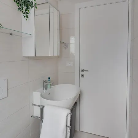 Apartman Family Garden - A 350 Dalla Con Terrazza