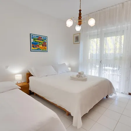 Apartament Family Garden - A 350 Dalla Con Terrazza *